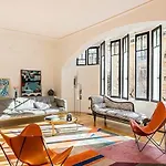 Superb Apartment Renovated With Taste And Style By An Architect